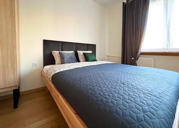 K22 Airport Chopin B 公寓