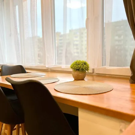 K22 Airport Chopin B Apartament *